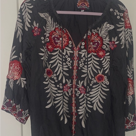 Johnny Was Maya Embroidered blouse EUC - Picture 2 of 5
